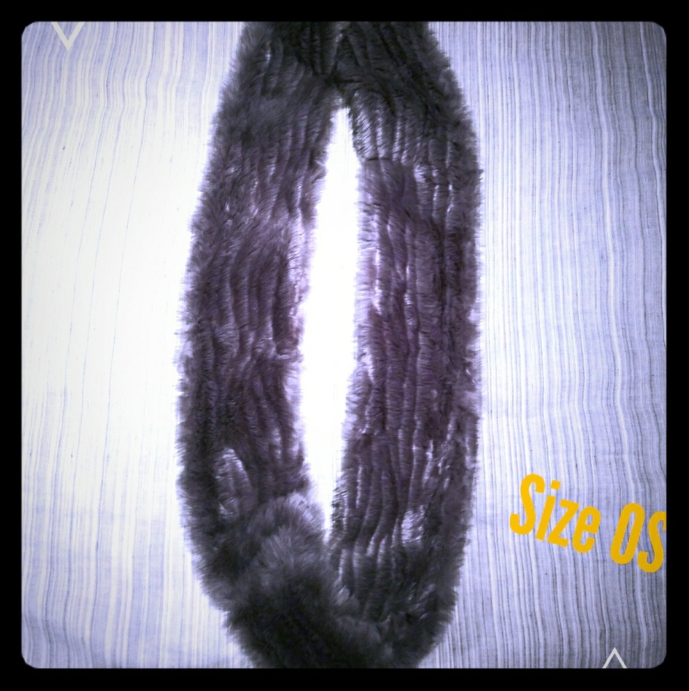 NWOT Faux Fur Scarf